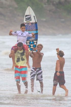 leonardo_barcelos8 Rip Curl Grom Search, Guarujá, (SP), 2015. . Foto: Nancy Geringer.