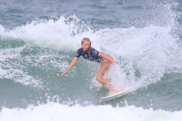 louise_frumento Rip Curl Grom Search, Guarujá, (SP), 2015. . Foto: Nancy Geringer.