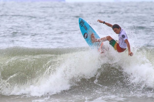 luan_hanada5 Rip Curl Grom Search, Guarujá, (SP), 2015. . Foto: Nancy Geringer.