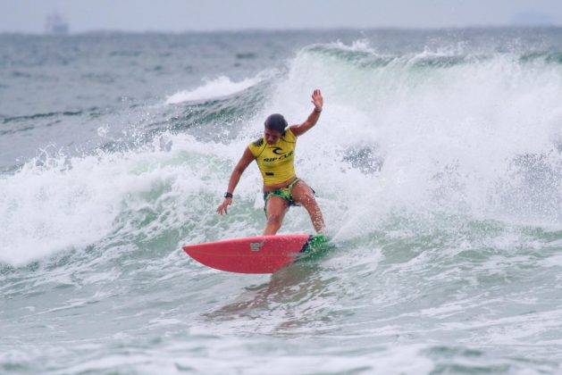 luara_thompson5 Rip Curl Grom Search, Guarujá, (SP), 2015. . Foto: Nancy Geringer.