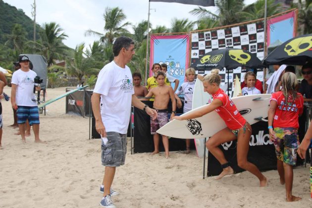 tag_Team3 Rip Curl Grom Search, Guarujá, (SP), 2015. . Foto: Nancy Geringer.