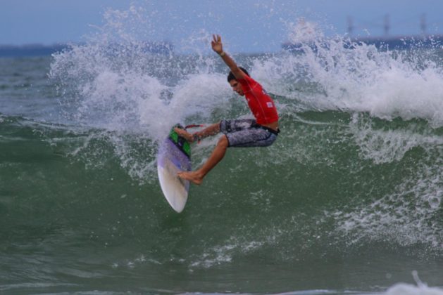 thomas_carvalho5 Rip Curl Grom Search, Guarujá, (SP), 2015. . Foto: Nancy Geringer.