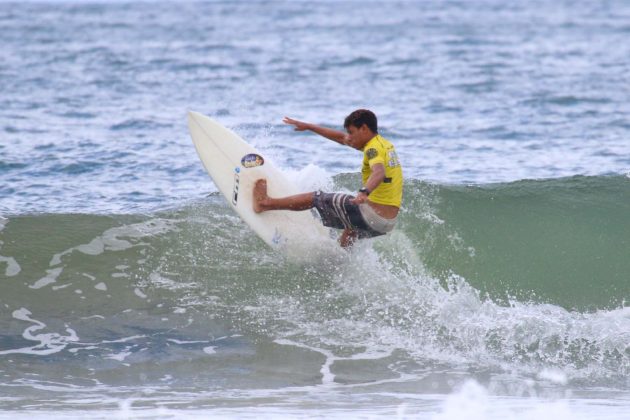 vitor_costa12 Rip Curl Grom Search, Guarujá, (SP), 2015. . Foto: Nancy Geringer.