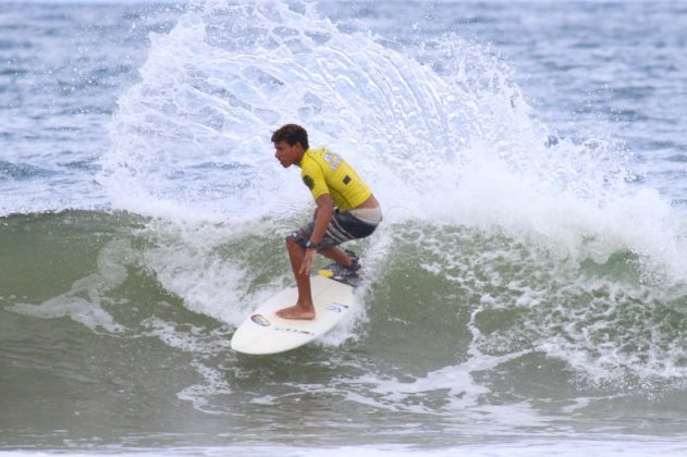 vitor_costa13 Rip Curl Grom Search, Guarujá, (SP), 2015. . Foto: Nancy Geringer.