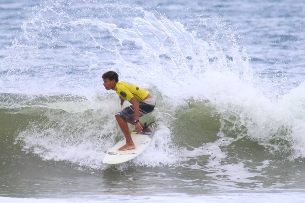 vitor_costa14 Rip Curl Grom Search, Guarujá, (SP), 2015. . Foto: Nancy Geringer.