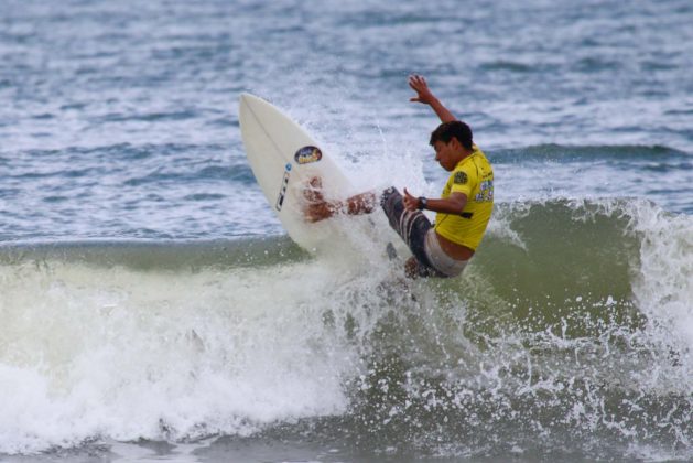 vitor_costa15 Rip Curl Grom Search, Guarujá, (SP), 2015. . Foto: Nancy Geringer.