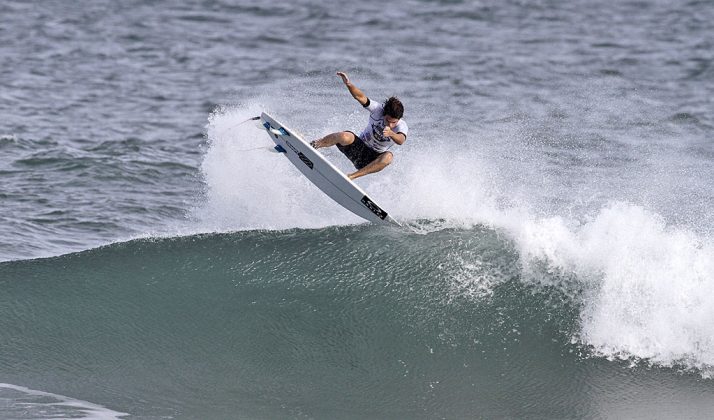 Matheus Navarro Catarinense Pro 2015, Joaquina, Florianópolis (SC). Foto: Basílio Ruy / Divulgação Fecasurf.