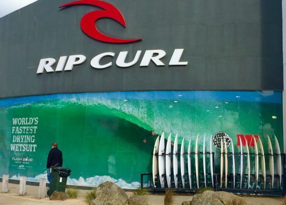 Economia de Torquay gira em torno das diversas surf shops da cidade. Foto: Ed Amorim.