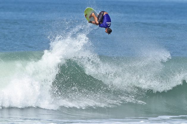 Igor Moraes Maresia Paulista Profissional 2015, Maresias, São Sebastião. Foto: Munir El Hage.