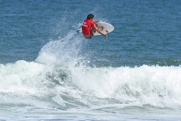 Saulo Júnior Maresia Paulista Profissional 2015, Maresias, São Sebastião. Foto: Munir El Hage.