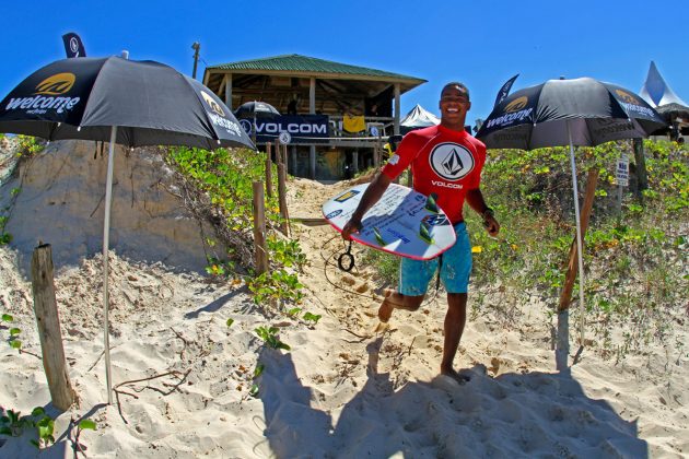 Volcom Totally Crustaceous Tour Brasil 2015 “Bunda Fish, Praia da Joaquina, (SC). Foto: Magda Souza.