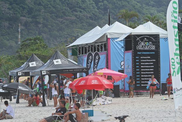 Palanque Rip Curl Grom Search 2015, Maresias, São Sebastião (SP). Foto: Munir El Hage.