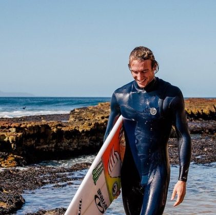 Nova coleção de roupas de borrachas da marca Rip Curl chega com tudo. Foto: Divulgação.