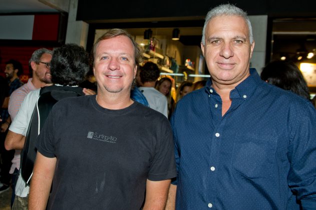 Gustavo Franck e Markinhos Carvalho, festa de lançamento da loja da Quiksilver em Ipanema, Rio de Janeiro. Foto: Eduardo Farias.