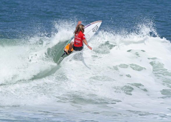 Caroline Marks Foto Munir El Hage Rip Curl Grom Search Internacional, Maresias, 2015. Foto: Thais Serra.