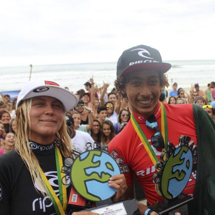 Final Internacional do Rip Curl Grom Search, realizado em Maresias, 2015. . Foto: Vinicius Sá Moura.