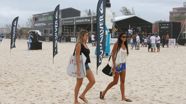 Quiksilver Pro, praia de Itaúna, Saquarema (RJ). Foto: Luciano Santos Paula.