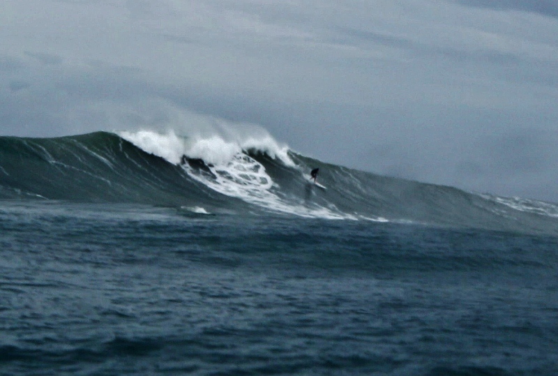 Laje da Jagua Feriado casca grossa Waves