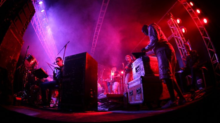 Show do Cidade Negra, praia de Itaúna, Saquarema (RJ). Foto: Luciano Santos Paula.