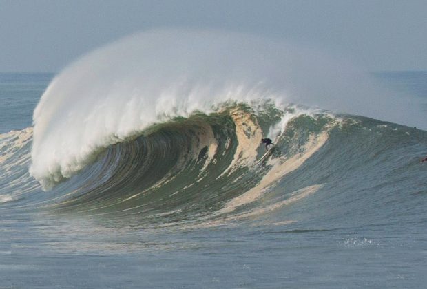 Felipe Cesarano, Puerto Escondido, México. Foto: Lucano Hinkle.