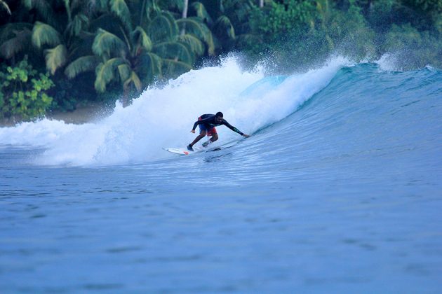 Derek Rabelo, Mentawai, Indonésia. Foto: Divulgação.