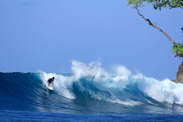 Derek Rabelo, Mentawai, Indonésia. Foto: Divulgação.