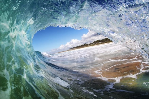 BARREL Em busca das melhores ondas do Brasil. Foto: Thiago Laion.