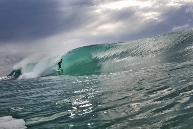 RAFAEL_BAETA_01 Em busca das melhores ondas do Brasil. Foto: Thiago Laion.