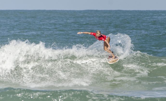 campea-feminino-louise-frumento-05 20º A Tribuna de Surf Colegial. Foto: Simone Fernandes.