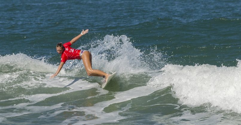 campea-feminino-louise-frumento-07 20º A Tribuna de Surf Colegial. Foto: Simone Fernandes.