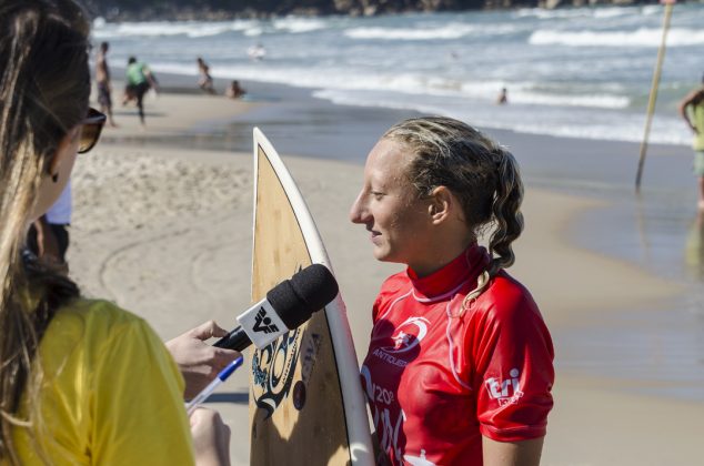 campea-feminino-louise-frumento-12 20º A Tribuna de Surf Colegial. Foto: Simone Fernandes.