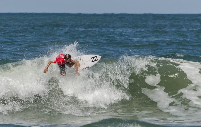 campeao-iniciante-eduardo-motta-01 20º A Tribuna de Surf Colegial. Foto: Simone Fernandes.