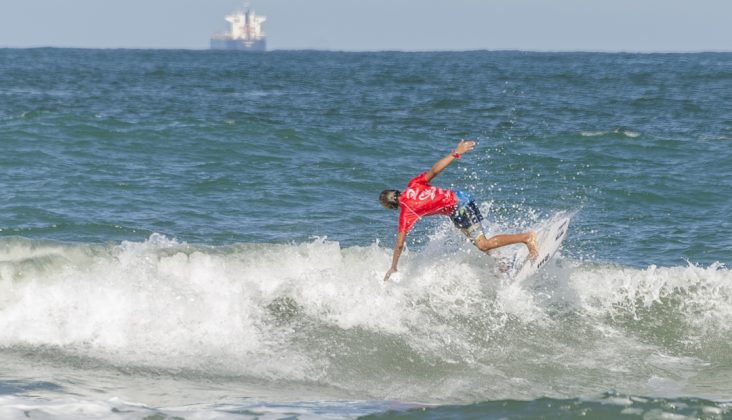 campeao-iniciante-eduardo-motta-07 20º A Tribuna de Surf Colegial. Foto: Simone Fernandes.