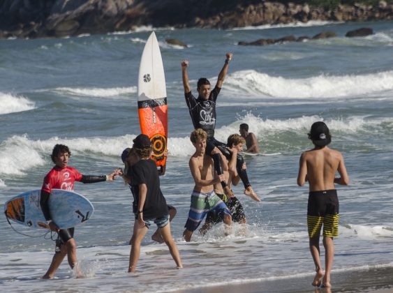 campeao-junior-guilherme-silva-08 20º A Tribuna de Surf Colegial. Foto: Simone Fernandes.