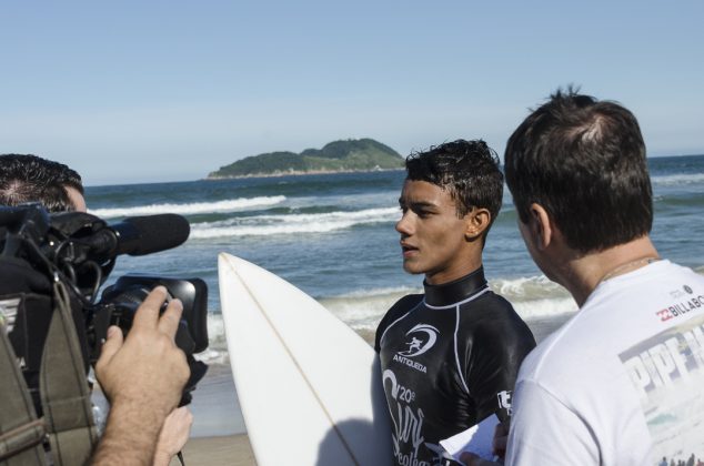 campeao-junior-guilherme-silva-12 20º A Tribuna de Surf Colegial. Foto: Simone Fernandes.