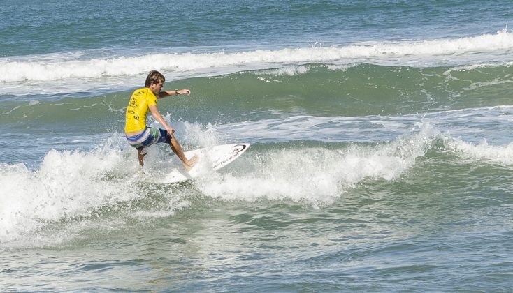 campeao-universitario-vitor-mendes-07 20º A Tribuna de Surf Colegial. Foto: Simone Fernandes.