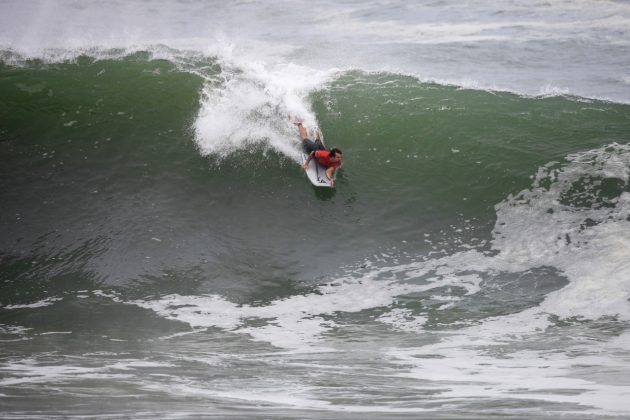 Guilherme Tâmega , Itacoatiara Pro 2015, Niterói (RJ). Foto: Tony D'Andrea / Uma Rosa Filmes.