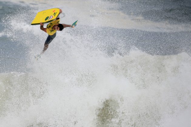 Uri Valadão , Itacoatiara Pro 2015, Niterói (RJ). Foto: Tony D'Andrea / Uma Rosa Filmes.