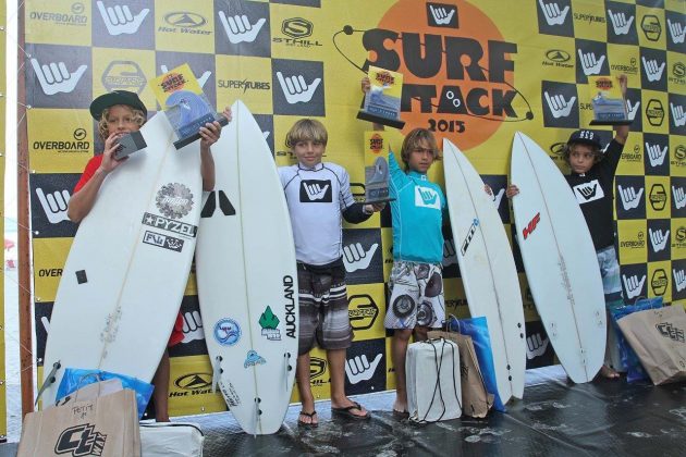 Podio Petit, Hang Loose Surf Attack, praia das Pitangueiras, Guarujá (SP). Foto: Munir El Hage.