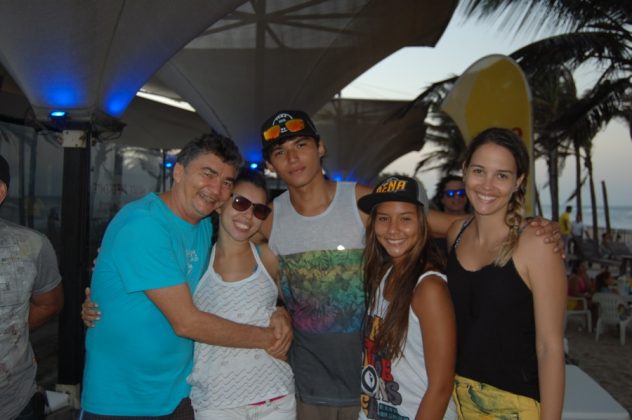 Raimundo Bernardo Pena e família-Foto-Lima Jr Circuito Cearense de Bodyboard 2015. Foto: Taiu Bueno.