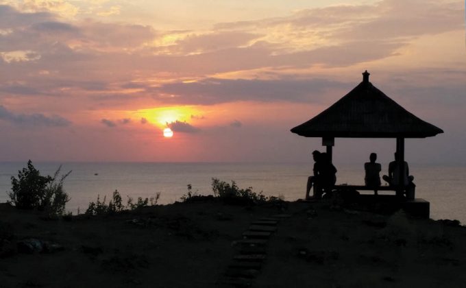 Fim de tarde em Balangan. Foto: Sandro Santinoni , Indonésia. Foto: Arquivo pessoal.