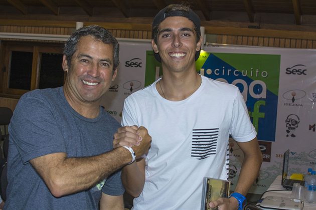 Noite de autógrafos , Riviera de São Lourenço, Bertioga (SP). Foto: Osmar Rezende Filho.