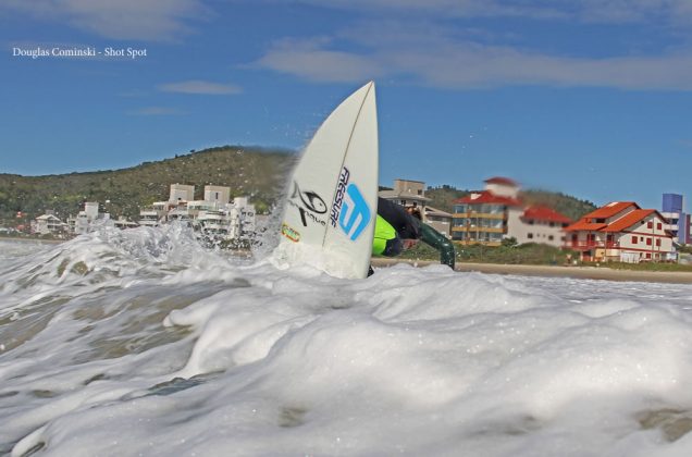 Wallace Vasco, Joaquina 1asco - Palmas , Santa Catarina. Foto: Magda Souza.