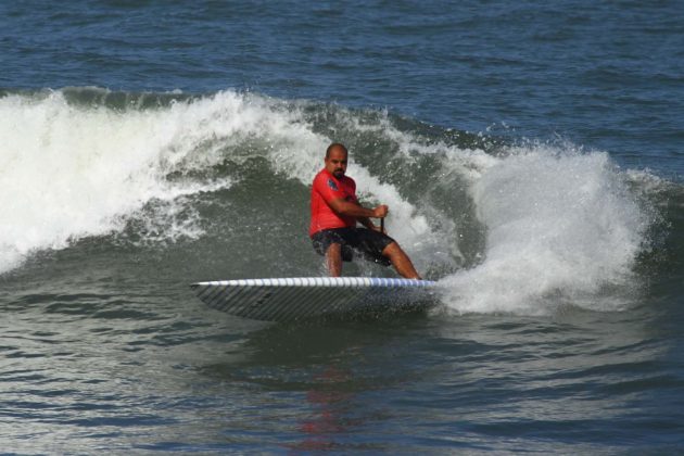 Adriano Lima Rip Curl Guarujaense de Surf. Foto: Nancy Geringer.