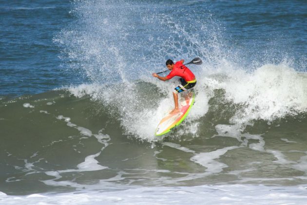 Erick Myakawa Rip Curl Guarujaense de Surf. Foto: Nancy Geringer.