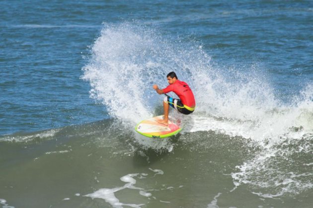 Erick Myakawa Rip Curl Guarujaense de Surf. Foto: Nancy Geringer.