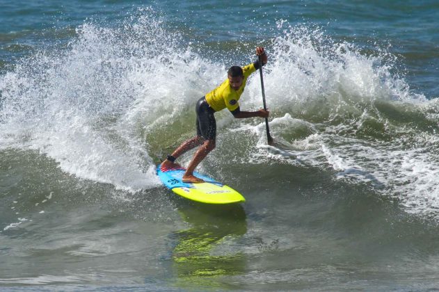 Luiz Diniz Rip Curl Guarujaense de Surf. Foto: Nancy Geringer.