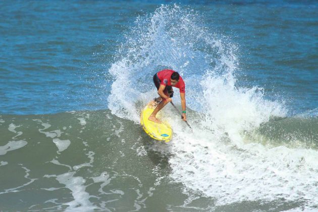 Michel Jonas Rip Curl Guarujaense de Surf. Foto: Nancy Geringer.