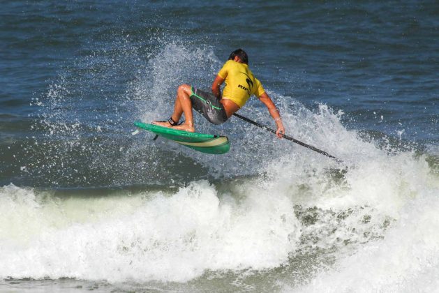 Thiago Mariano Rip Curl Guarujaense de Surf. Foto: Nancy Geringer.