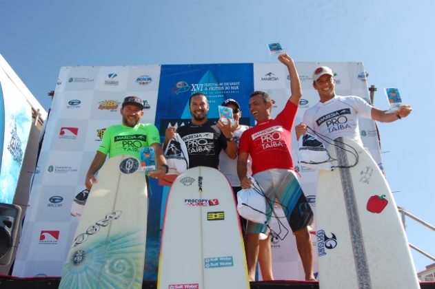 MARESIA Pro Taíba-Pódio Longboard-Foto-Hélio Bacana Circuito Cearense, . Foto: Natinho Rodrigues.